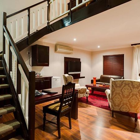 Protea Hotel By Marriott Dorpshuis & Spa סטלנבוש מראה חיצוני תמונה