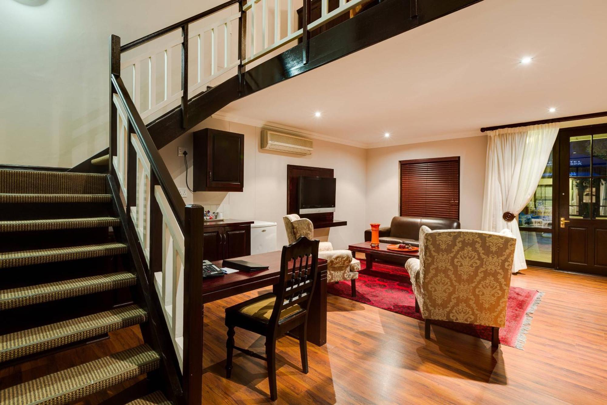 Protea Hotel By Marriott Dorpshuis & Spa סטלנבוש מראה חיצוני תמונה