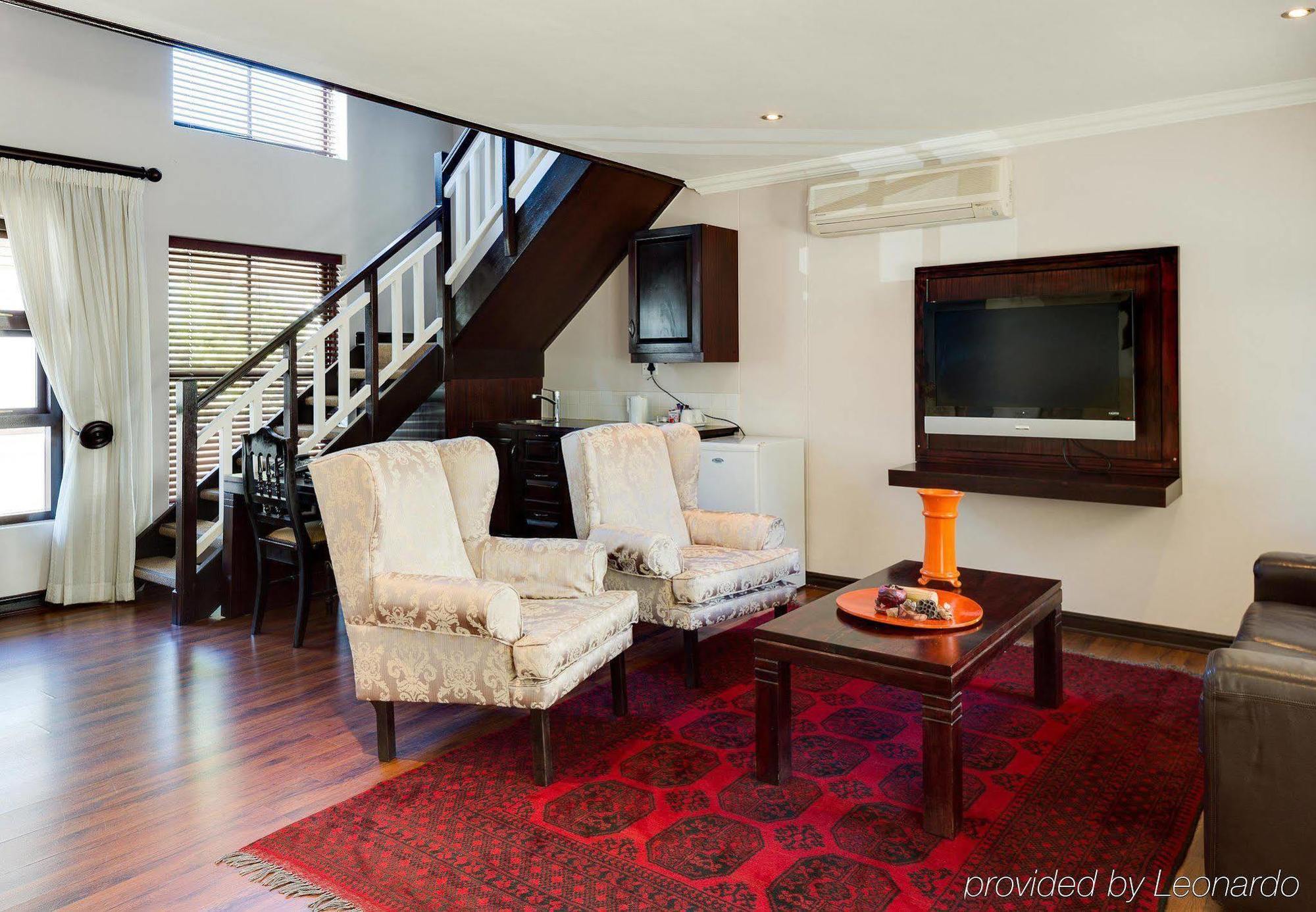 Protea Hotel By Marriott Dorpshuis & Spa סטלנבוש מראה חיצוני תמונה