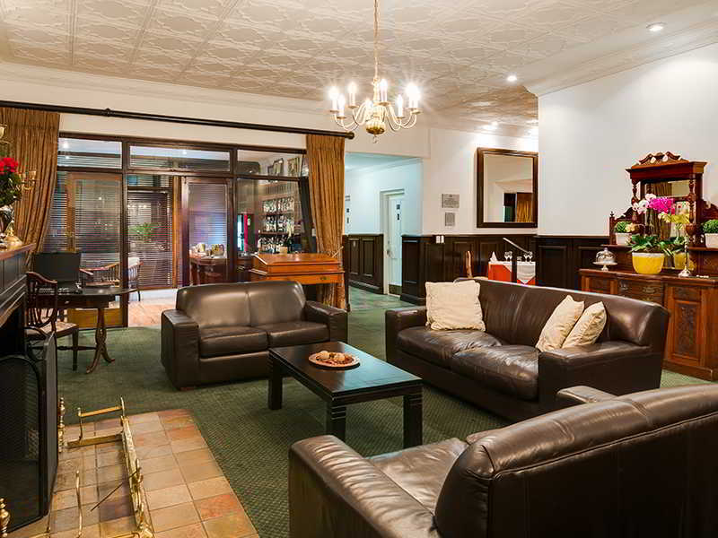 Protea Hotel By Marriott Dorpshuis & Spa סטלנבוש מראה חיצוני תמונה